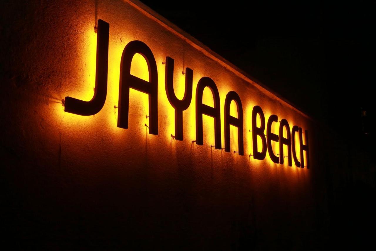 Jayaa Beach Талпе Екстериор снимка
