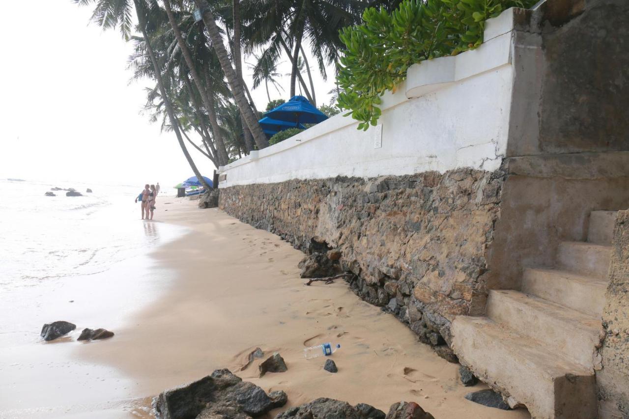 Jayaa Beach Талпе Екстериор снимка